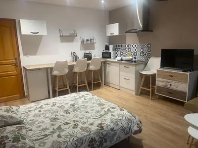 Cuisine ou kitchenette dans l'établissement La nuit étoilée