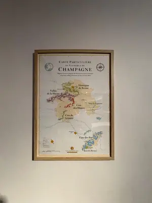 Certificat, récompense, panneau ou autre document affiché dans l'établissement Le Balthazar
