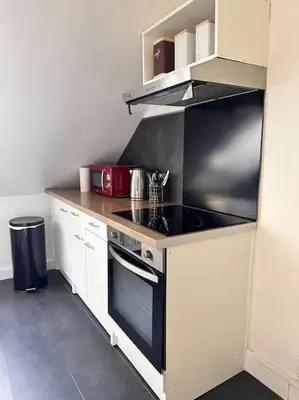 Cuisine ou kitchenette dans l'établissement La Loge et La Pause Compiègnoise