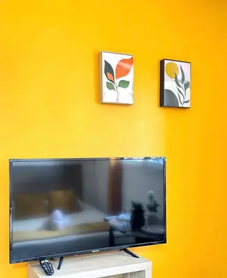 Télévision ou salle de divertissement dans l'établissement Studio Platanes 1 - Proche Disneyland - Parking gratuit - Meaux
