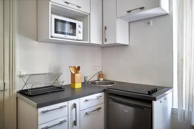 Cuisine ou kitchenette dans l'établissement Champ Home T2 - 5 mins des Caves de Champagne