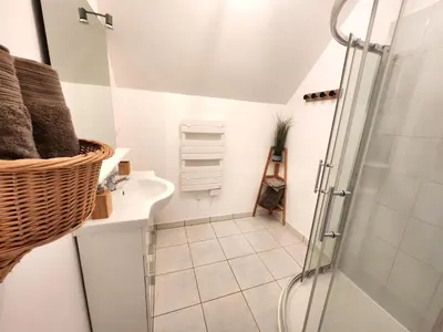 Salle de bains dans l'établissement La Champenoise 4 voyageurs