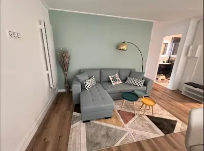 Coin salon dans l'établissement Belle maison avec jardin !