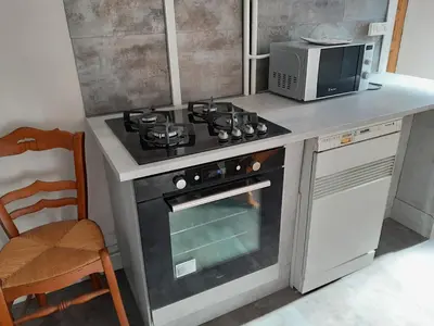 Cuisine ou kitchenette dans l'établissement Gite les Campanules