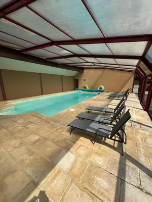 Piscine de l'établissement Maison avec Piscine, Jacuzzi et grand Jardin à 1h de Paris ou située à proximité