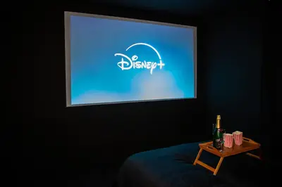 Télévision ou salle de divertissement dans l'établissement Cinéma Privé-Compiègne - Sitivia