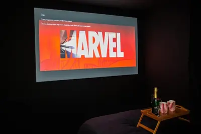 Télévision ou salle de divertissement dans l'établissement Cinéma Privé-Compiègne - Sitivia