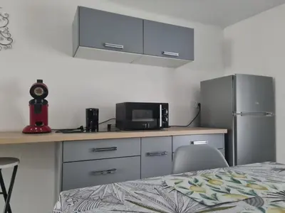 Cuisine ou kitchenette dans l'établissement Gite chez carole