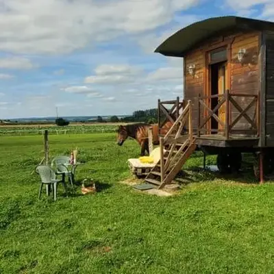 Roulotte de la Ferme Les Chenevières