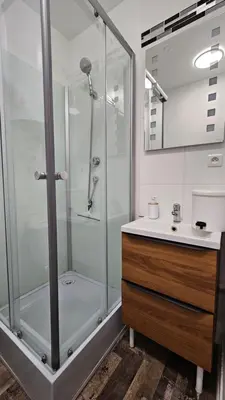 Salle de bains dans l'établissement Studio New York hypercentre Reims