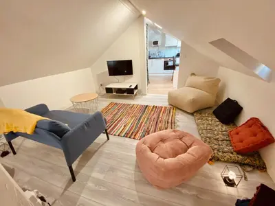 Télévision ou salle de divertissement dans l'établissement Belle appartement 4 chambres