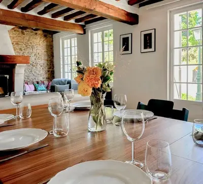 Coin salon dans l'établissement Lampadaire du Martreuil Famille