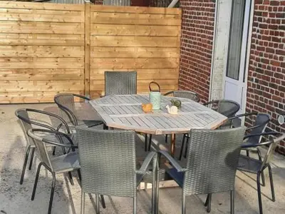 Plan de l'établissement Villa spacieuse avec jardin, terrasse, et équipements complets à Baives, proche Belgique et Val Joly - FR-1-510-218