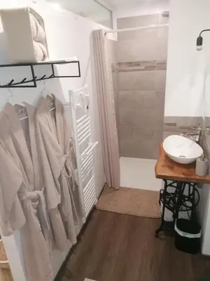 Salle de bains dans l'établissement La parenthèse