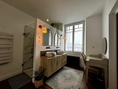 Plan de l'établissement Grande maison de charme avec jardin