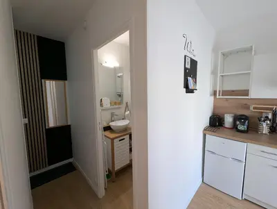 Cuisine ou kitchenette dans l'établissement Duplex77 with garage Near Disney