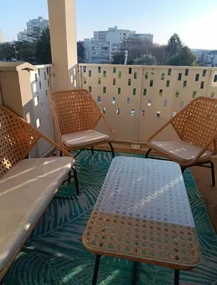 Balcon ou terrasse dans l'établissement La Royauté à 22 min de Disneyland et Center parcs