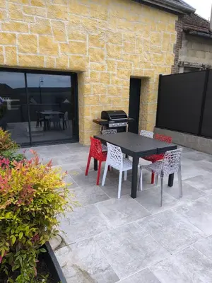 Terrasse ou espace extérieur de l'établissement chez Julien