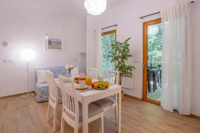 Coin salon dans l'établissement Les Charmes C40B - Le Val Joly