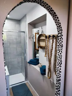 Salle de bains dans l'établissement Les Conviviales de Seine-et-Marne