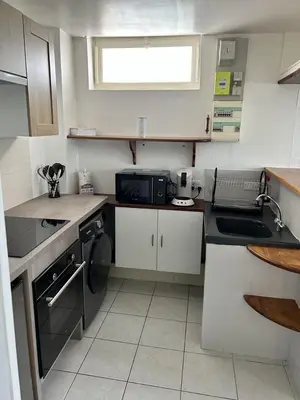 Cuisine ou kitchenette dans l'établissement Appartement 29A - MAILLY LE CAMP
