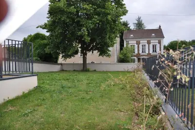 Jardin de l'établissement Résidence appartement proche Disneyland