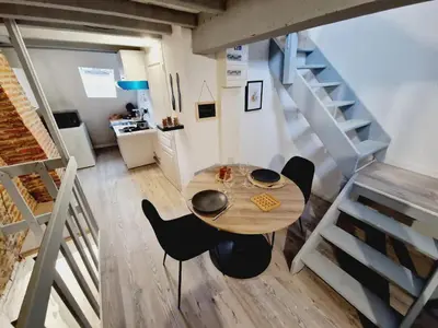 Coin salon dans l'établissement Appartements centre-ville Avesnes sur Helpe centre-ville T2