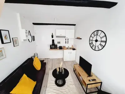 Coin salon dans l'établissement Appartements centre-ville Avesnes sur Helpe centre-ville T2
