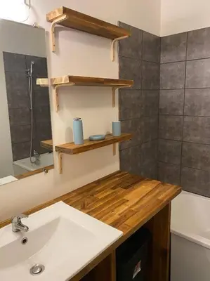 Salle de bains dans l'établissement Appartement proche conservatoire hyper centre