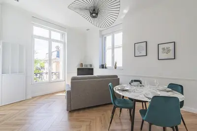 Coin salon dans l'établissement L'écrin d'Auguste - Reims