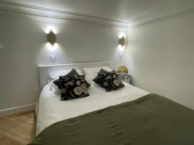 Un ou plusieurs lits dans un hébergement de l'établissement Appartement au TOP ! Le pétillant Leclerc - Place d'Erlon - Hyper-centre ville - Gare