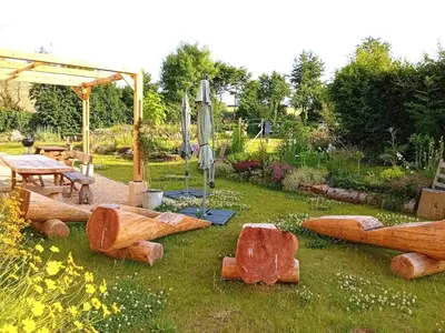Jardin de l'établissement Grain d'orge et cornouiller
