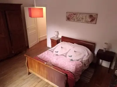 Un ou plusieurs lits dans un hébergement de l'établissement l'èrmitage