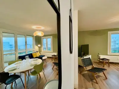 Coin salon dans l'établissement Chez Swany - Découverte à Reims Parking inclus