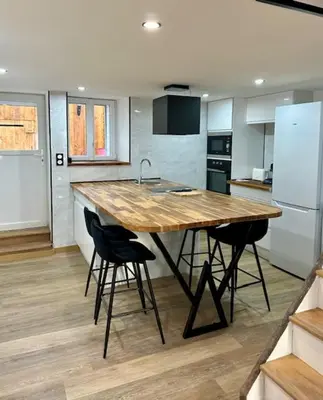 Cuisine ou kitchenette dans l'établissement le Gite des lavandières