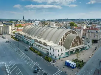 Vue générale sur Reims ou vue de la ville depuis l'appartement