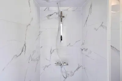 Salle de bains dans l'établissement Le Petit Marceaux - T1 - Confort