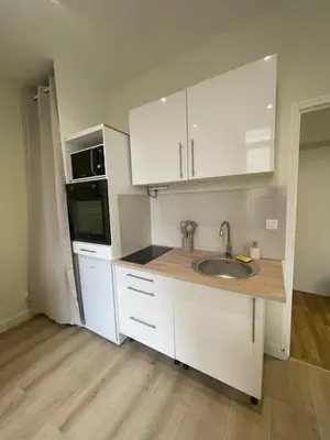 Cuisine ou kitchenette dans l'établissement Hypnos-Hébergement champenois-Hypercentre