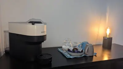 Plateau bouilloire dans l'établissement Jupiter Tiny House