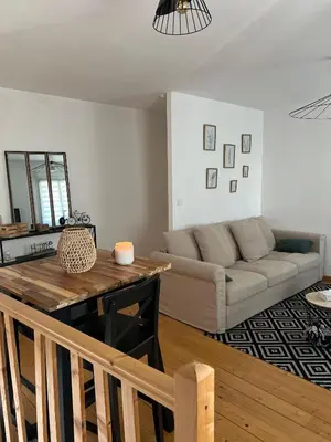 Coin salon dans l'établissement Maison dans le vignoble à proximité de Reims