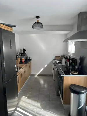 Cuisine ou kitchenette dans l'établissement Maison dans le vignoble à proximité de Reims