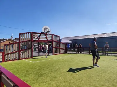 Aire de jeux pour enfants de l'établissement Charmante petite maison à la campagne