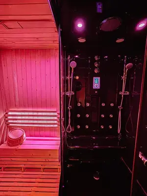 Plan de l'établissement Jacuzzi privé, Sauna & Design Chic