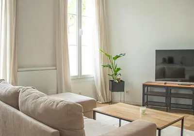 Télévision ou salle de divertissement dans l'établissement Appartement Cozy - Proximité Maisons de Champagne - Wifi