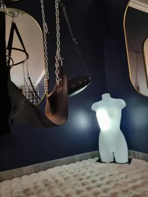 Plan de l'établissement La Volupté Love Room Jacuzzi Baignoire