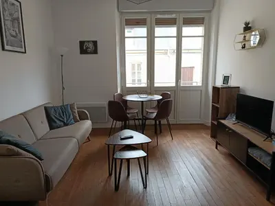 Télévision ou salle de divertissement dans l'établissement Appartement Diamant 2 pers - L'Artdu'Net -