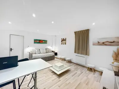 Un ou plusieurs lits dans un hébergement de l'établissement L'Oasis Champenois - Terrace, Garden, Wifi