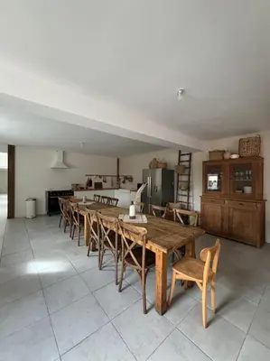 Cuisine ou kitchenette dans l'établissement Gite La Famille 4 etoiles Domaine Grange Lecomte