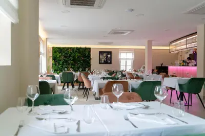 Restaurant ou autre lieu de restauration dans l'établissement Chez Agnès