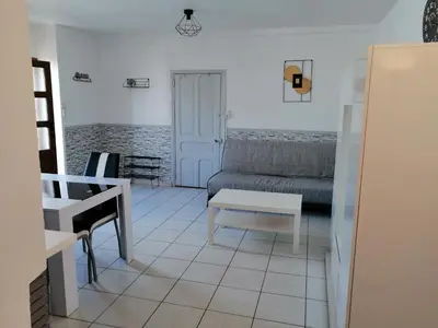 Coin salon dans l'établissement Appartement 29 B - Mailly-le-camp